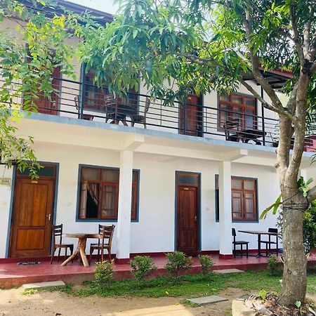 Parakum Rest Rooms Polonnaruwa Eksteriør billede
